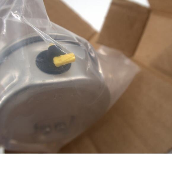 Wika 50242458 Pressure Gauge 2.5 in - 30 PSI/KPA 1/4in NPT - Picture 7 of 7